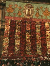 Ofrenda 1966: manto de flores Ofrenda 1966: manto de flores