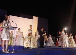 Elecció de les falleres majors de Torrent 2011 (1) ffmm11 amparo noelia1