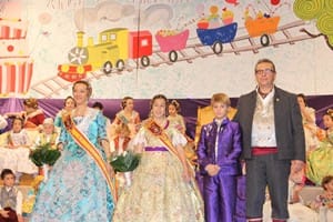 Presentació de la fallera major infantil de Quint-Pizarro (Mislata) 2013 quint