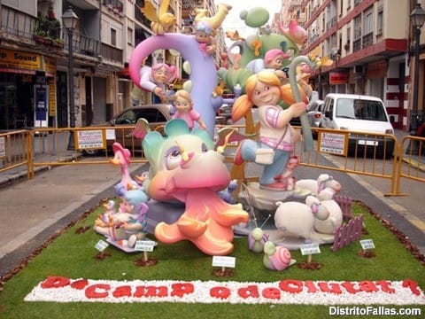 Falla 2011, "De camp o de ciutat".