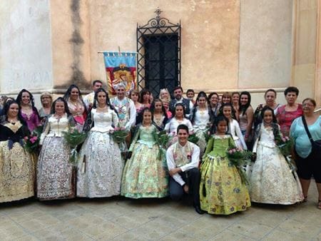 La Junta Local Fallera de Dénia en la ofrenda de flores de Elche