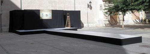 Escenario de desfile de indumentaria Falla del Pilar