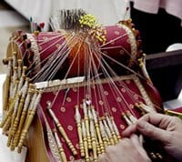 A hacer encaje de bolillos