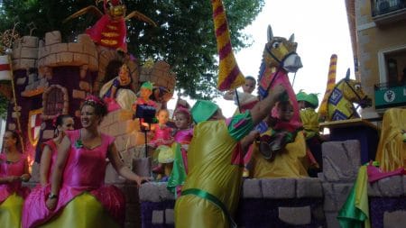 Carroza Infantil de la Falla Baix la Mar.
