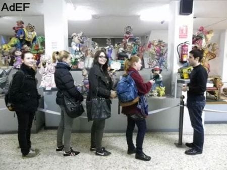 Estudiantes de Salzburgo con Iván Esbrí (ADEF).