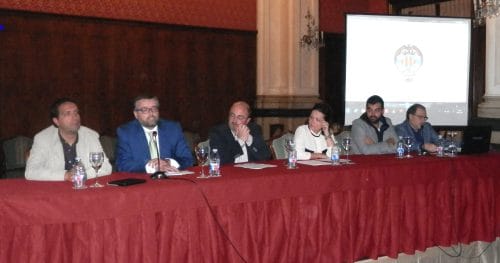 Presentación del libro de centenario de la Falla Doctor Olóriz