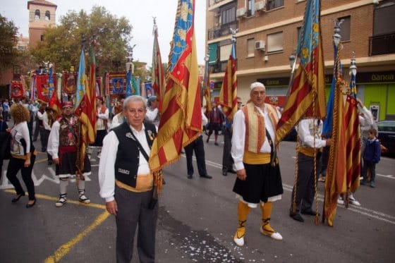 Homenaje a la Senyera de la Agrupación de Fallas del Marítimo