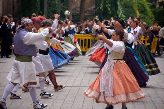 Homenaje a la Senyera de la Agrupación de Fallas del Marítimo