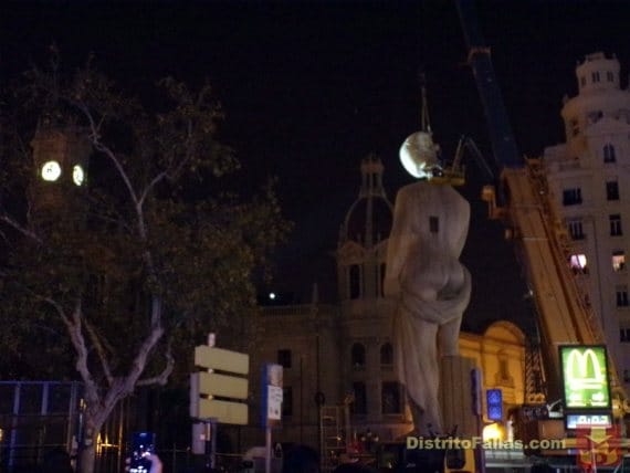 Plantà municipal con espectáculo