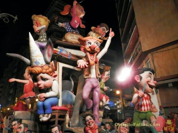 Falla San Vicente-Periodista Azzati de 2015, obra de Paco Torres