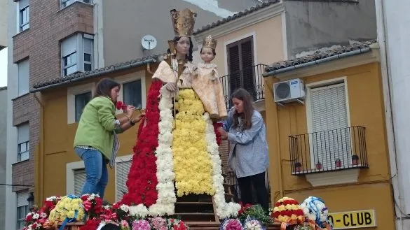 Ya puedes ser vestidor de la Virgen (en Benifaió)
