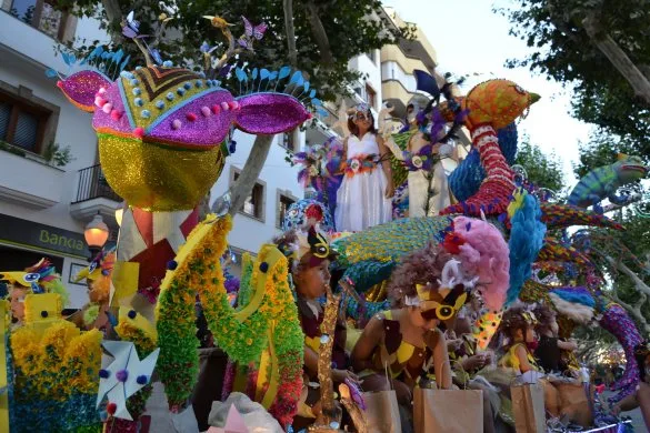 Carroza infantil ganadora en Dénia 2017, de la Falla Baix la Mar. Foto: Junta Local Fallera de Dénia