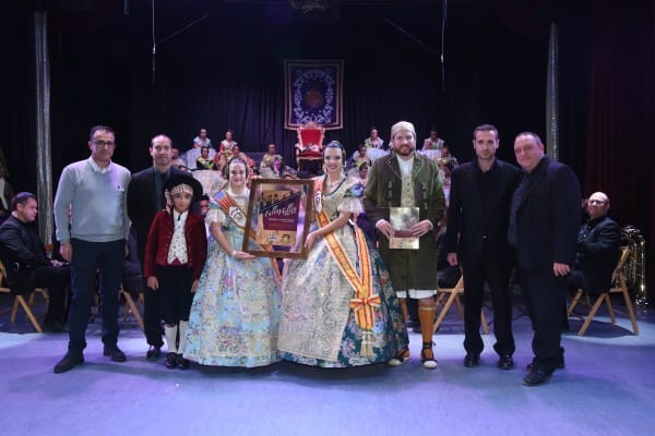 Estreno del pasodoble de la Falla Hellín