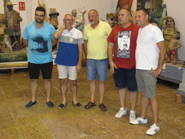 Rueda de prensa de artistas falleros
