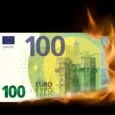 Cremà de billetes en la Falla Corona 2020