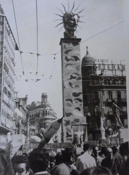 Falla Plaza del Caudillo de 1971 Falla Plaza del Caudillo 1970 reconstruida (foto de Todocoleccion)