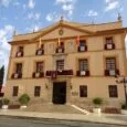 Ayuntamiento de Paterna (By Enrique Íñiguez Rodríguez, CC BY-SA 3.0, https://commons.wikimedia.org/w/index.php?curid=61946036)