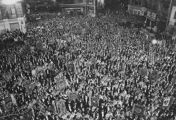 Crida en la plaza dels Furs (foto: "Historia de las Fallas")