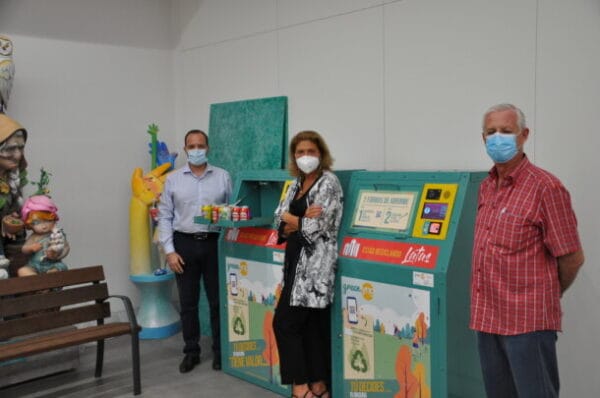 Máquinas de reciclaje en la Falla Convento Jerusalén