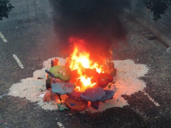 Cremà de la falla infantil de Dr. Manuel Candela-Av. Puerto 2021