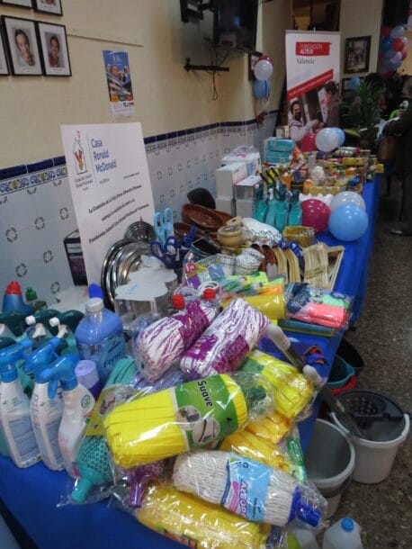 Jornada solidaria en la Falla Poeta Alberola-Totana