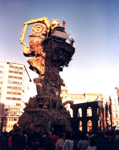 Falla Plaça de l'Ajuntament de València, 1988 (fuente: Cendradigital.com)