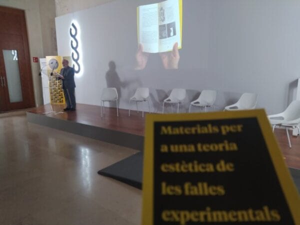Presentación del libro "Materials per a una teoria estètica de les falles experimentals"