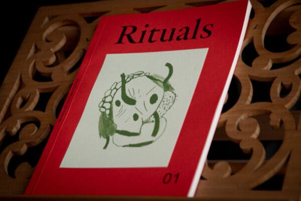Primer número de "Rituals"