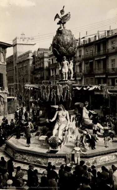 Falla Plaza del Mercado Central, 1931 (foto: Biblioteca Valencia Digital)