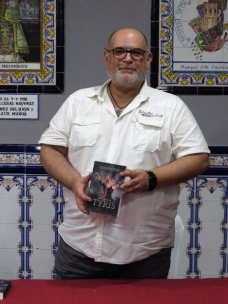 Presentación del libro "Tyris" en la Falla Trafalgar