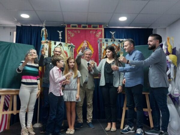 Presentación de bocetos de Cuba-Literato Azorín de 2023 a la comisión