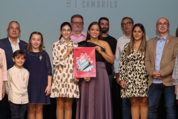 Presentación del centenario de la falla de la calle Cambrils (Torrent)