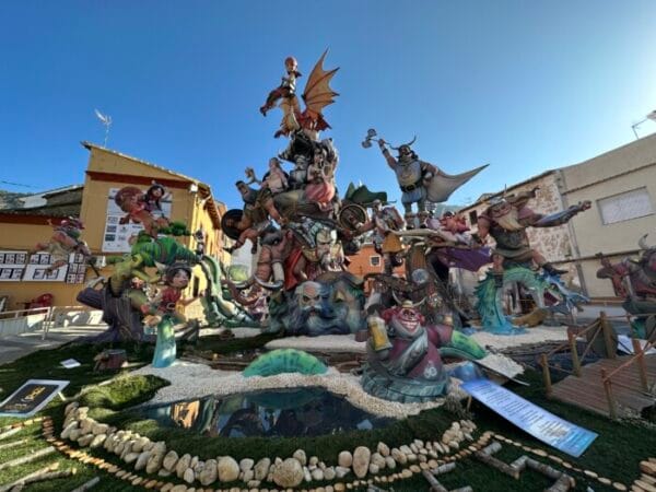 Falla Raval, ganadora del 1º premio de especial de Xàtiva en 2023 (foto: JLFX)