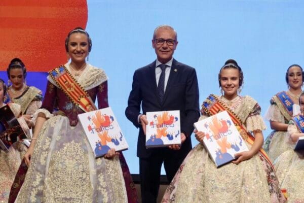 Presentación del Libro Oficial Fallero 2024 (foto: Fotofilmax / JCF)