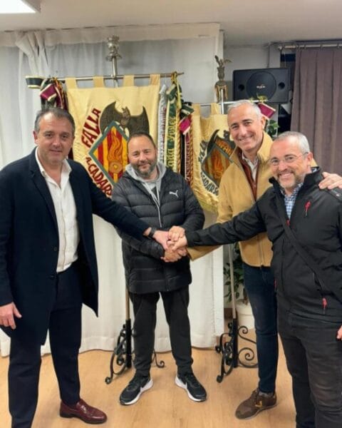 Paco Giner ficha por Almirante