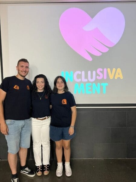 Presentación del proyecto "Inclusivament" de la Falla Cronista (Torrent)