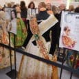 Exposición de indumentaria de falleras mayores de València en la Falla Convento