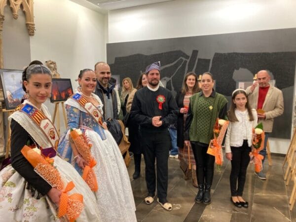 Inauguración de la exposición "Rituals de Festa i Foc" por la Falla El Mocador (Sagunt)