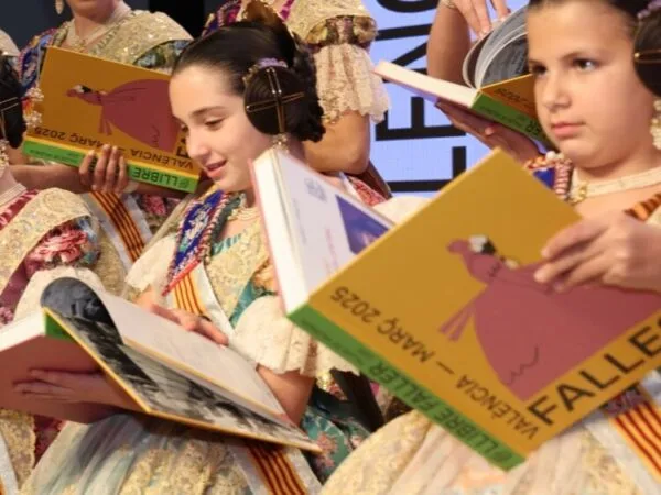 Presentación del Libro Oficial Fallero de JCF (foto: JCF)