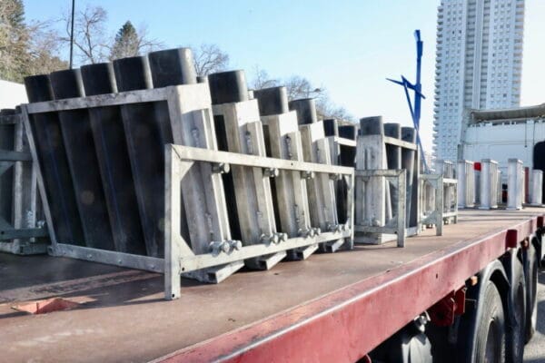 Castillos de fuegos artificiales con plataforma elevadora (foto: JCF)
