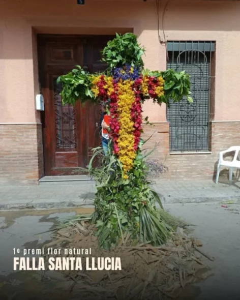 Cruz de mayo de la Falla Santa Llúcia (Torrent) de 2025