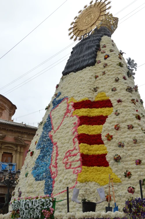 Manto de la Ofrenda de València de 2025
