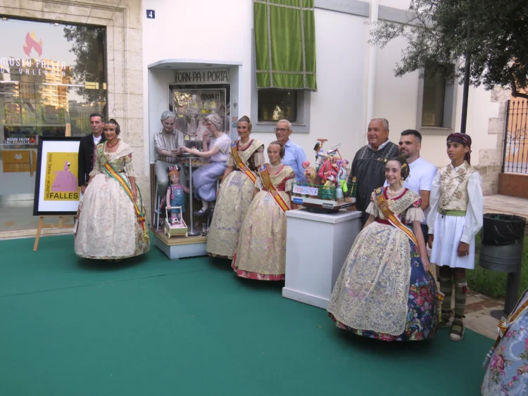 Entrega de ninots indultats 2025 al Museu Faller de València