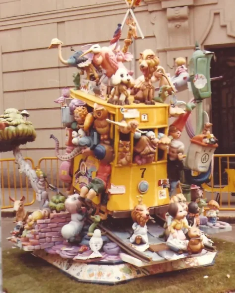 Falla infantil de Castellón - Segorbe, 1984 (foto: Wikipedia)