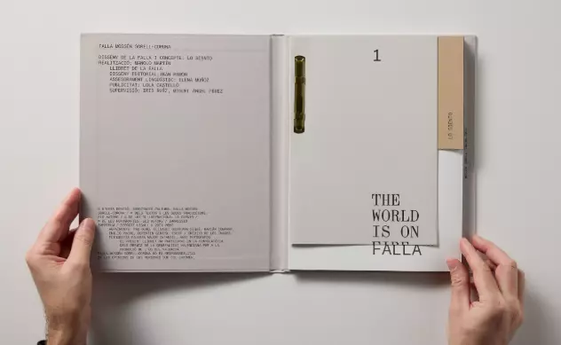Imagen del llibret de la Falla Corona 2025