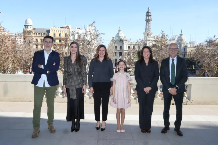 Mantenedores de las falleras mayores de València 2026 (foto: JCF)