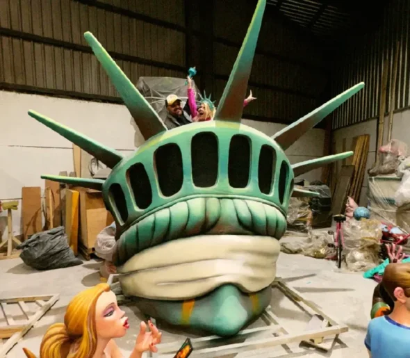 Taller de la falla Sanchís Bergón - Turia de 2026