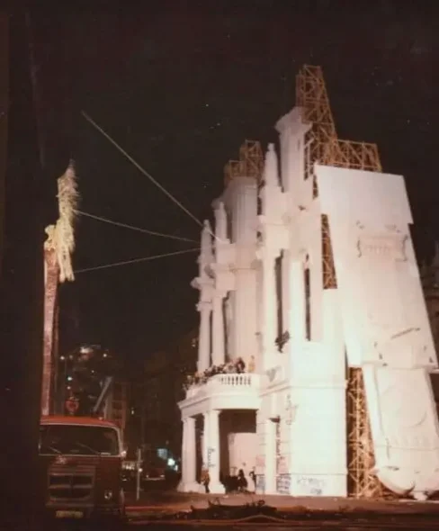Falla Plaça del País Valencià ,1987 (foto: Emedoble Taller)