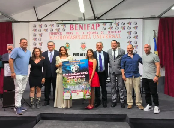 Presentación de la macromascletà de Benicalap de 2026