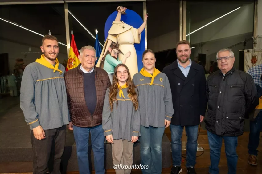 Ninot indultat de Torrent 2026, en el momento del indulto
